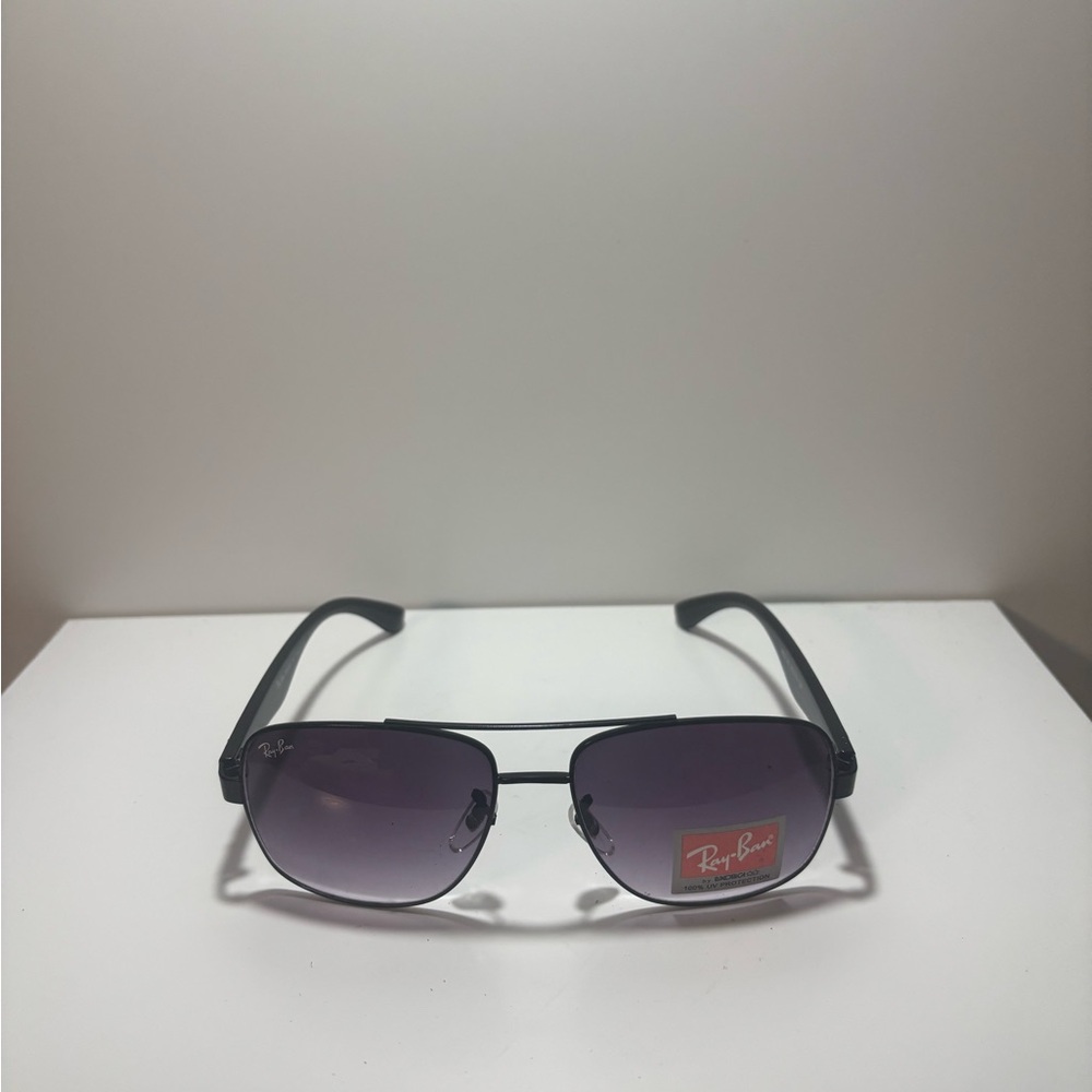 Ray-Ban Black Aviator Sunglasses
